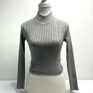 Urban Outfitters Size Small Grey Light Weight Top